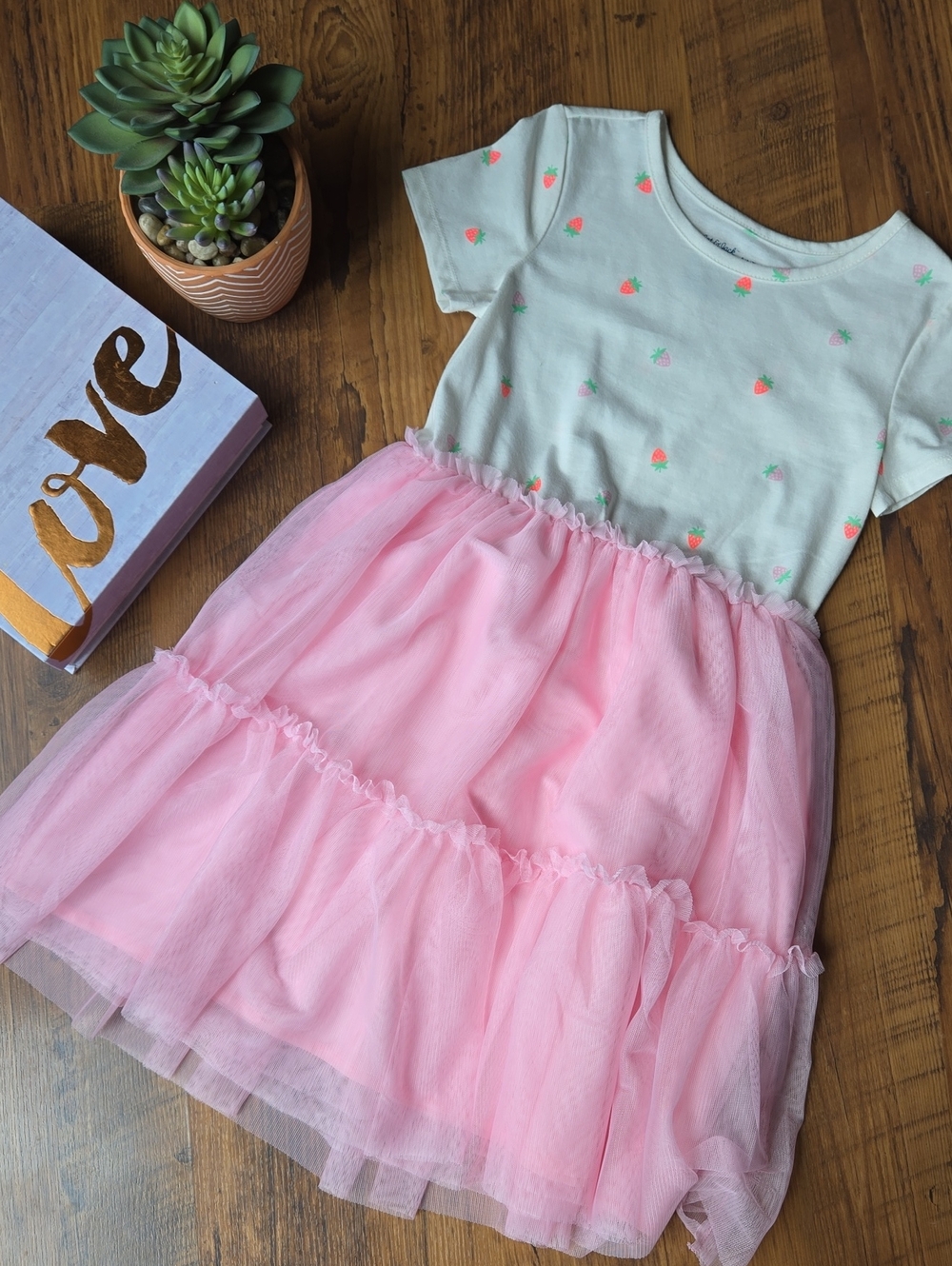 Cat & Jack Small 6/7 Girls White Top Pink Tulle Strawberry Dress